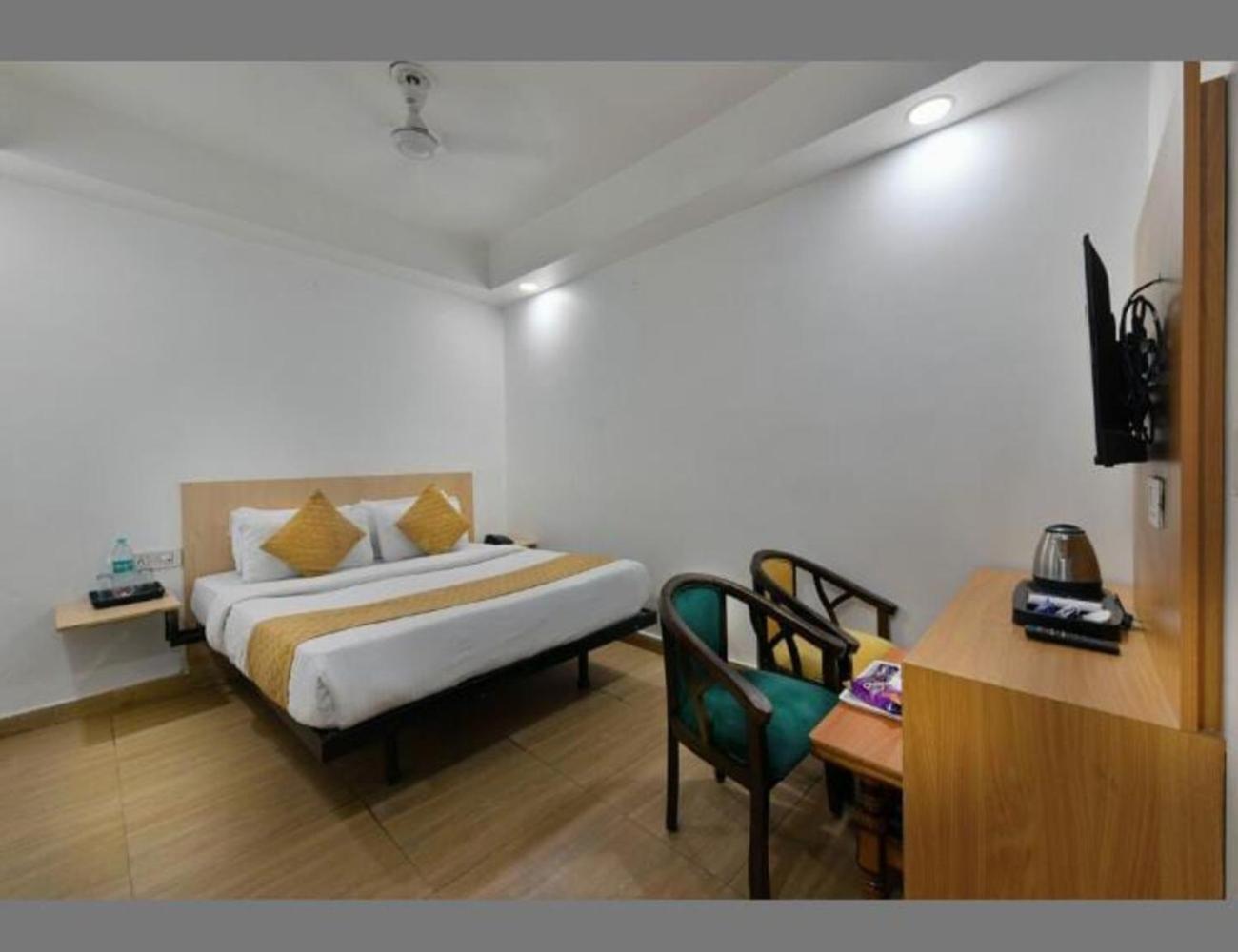 The Delhi Pride Mayur Vihar Hotel New Delhi
